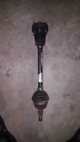 Audi A3 1998-2003 Çıkma Yedek  Akis